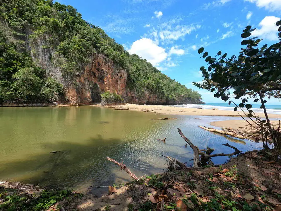 Rio San Juan El Valle