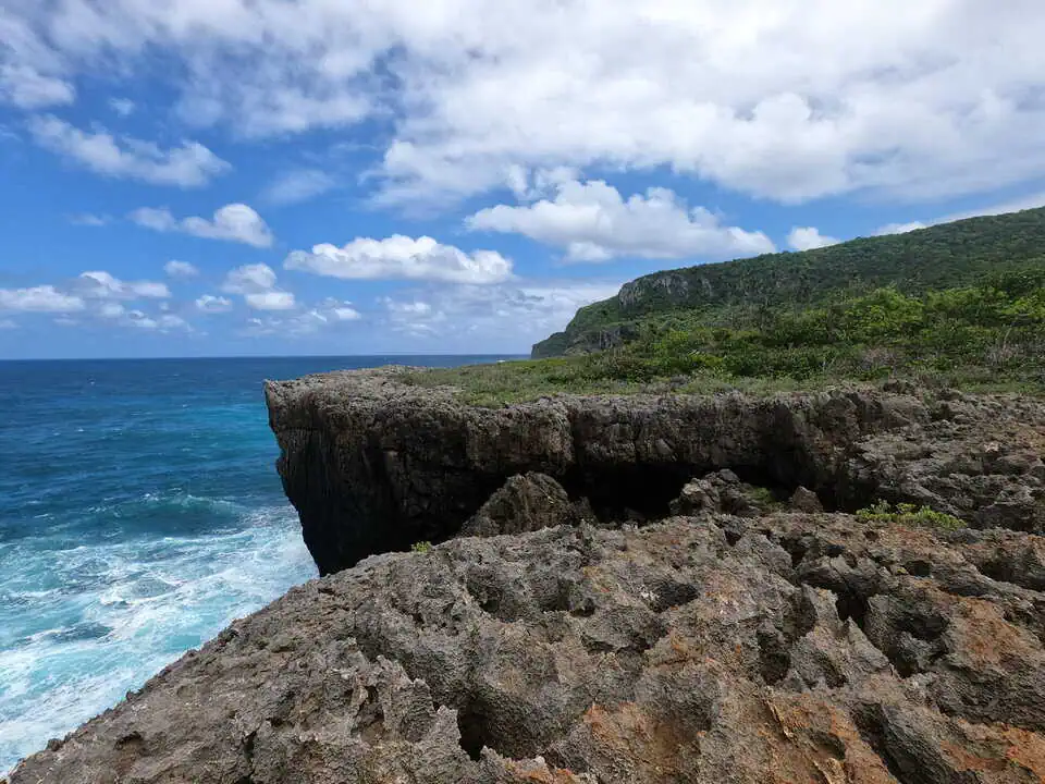 Trail to Playa Madama